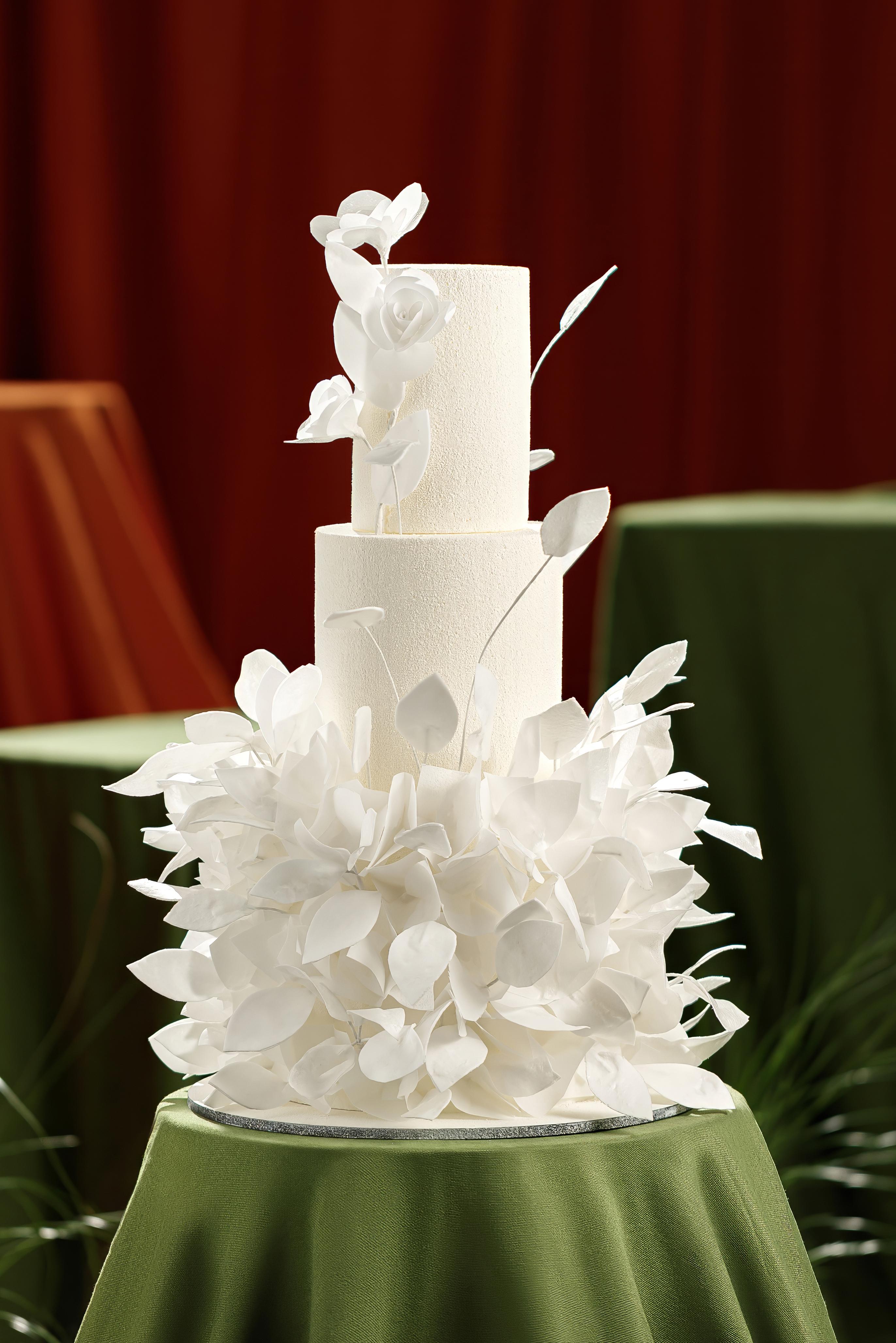 White Blossom Fantasy Cake
