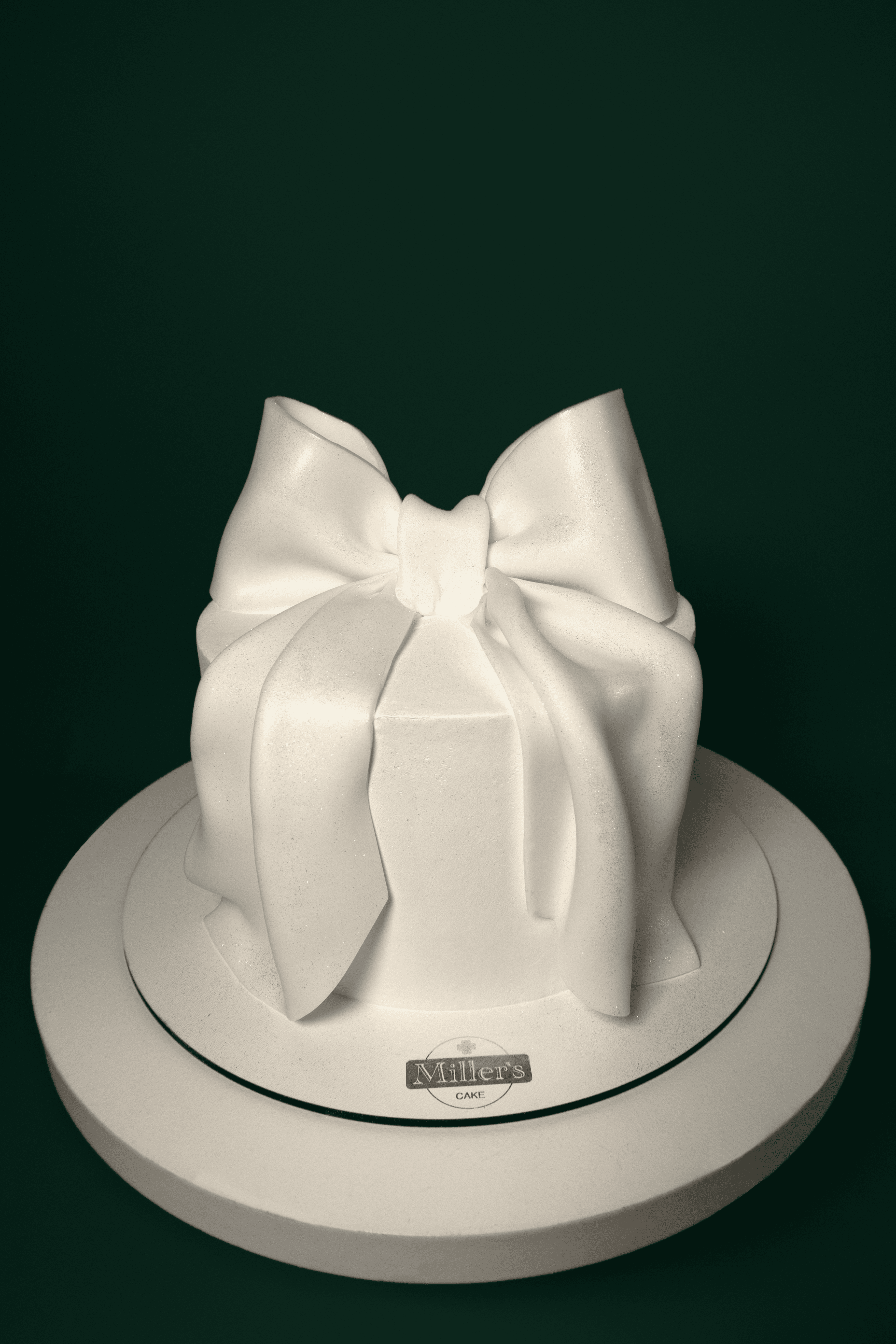 Glamour Gift Cake