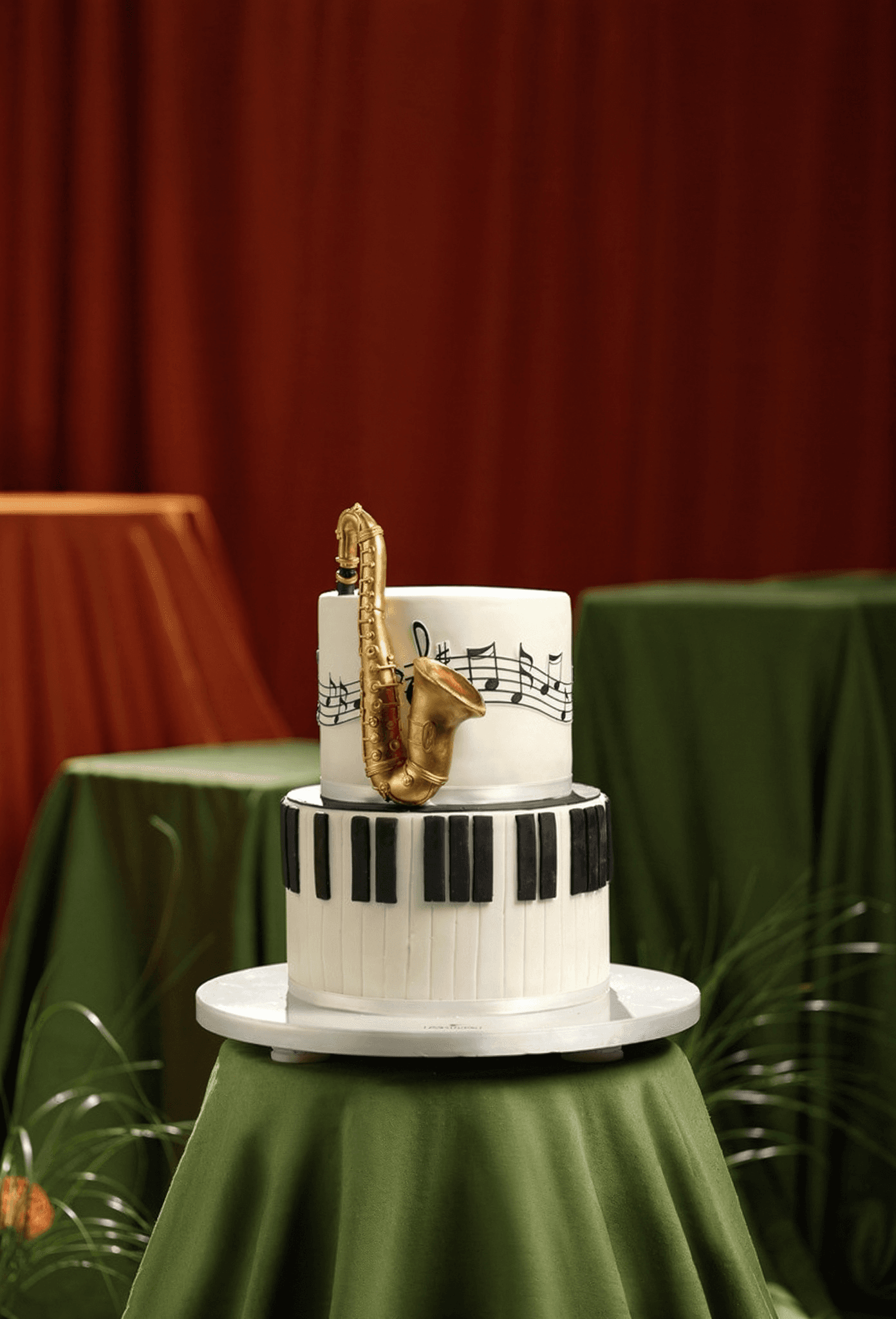 Jazz Melody Birthday Cake