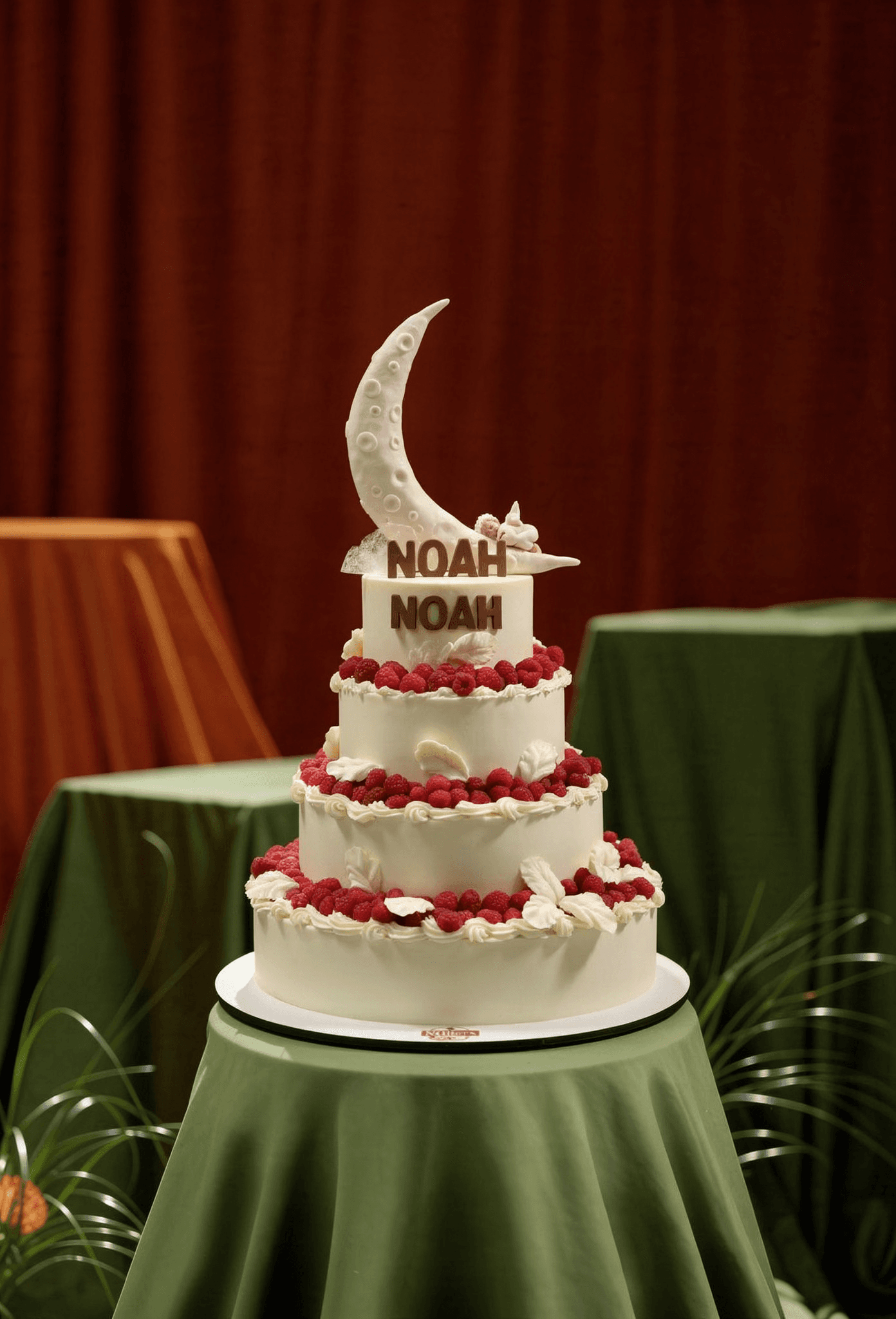 Sweet Dreams under the Moon